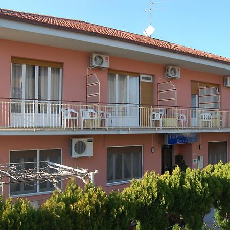 Hotel Aurora Loano Esterno foto