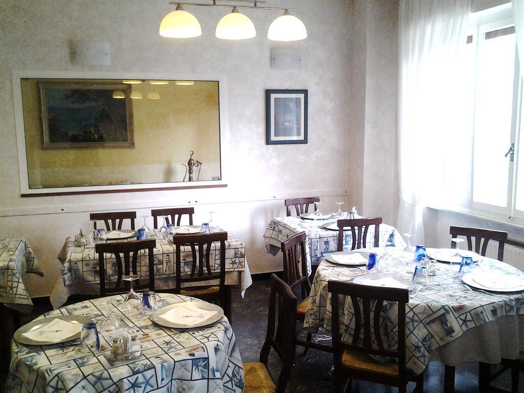 Hotel Aurora Loano Esterno foto